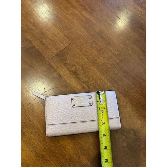 Woman’s leather Kate Spade, New York wallet, soft pink - Picture 6 of 6